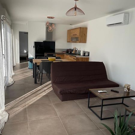 Maison Fleurs De Lys, Climatisee, Wifi Et Parking Privee Gratuit, Lave-Linge, Vernon Giverny Exterior photo